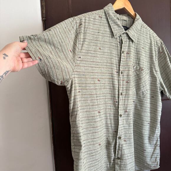 UNITED BY BLUE | Cotton Hemp Button Down Shirt with Fishing Lure Pattern | XL - Picture 5 of 8